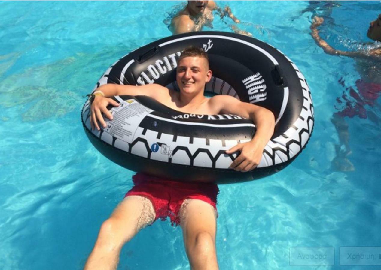 Splash Pool Bar Laganas Bagian luar foto