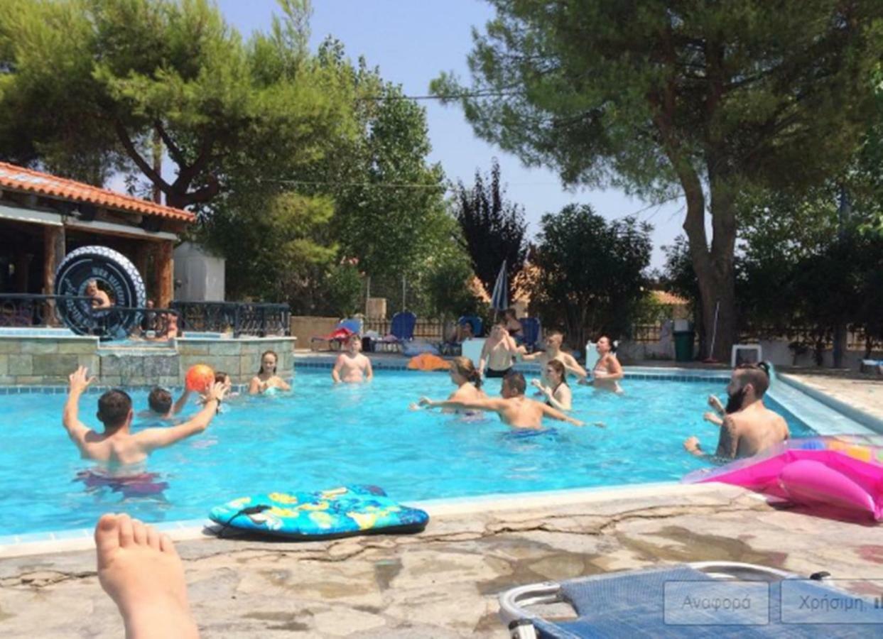 Splash Pool Bar Laganas Bagian luar foto