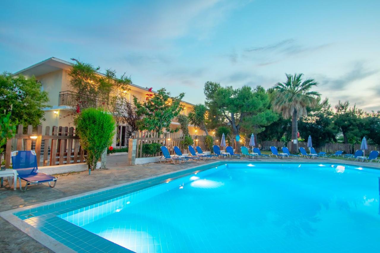 Splash Pool Bar Laganas Bagian luar foto